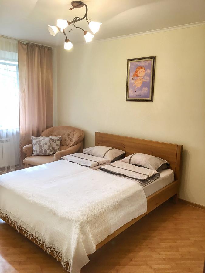 Apartments In The Center Камианец-Подилский Екстериор снимка